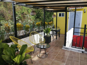 Guest house La Casa del Quetzal